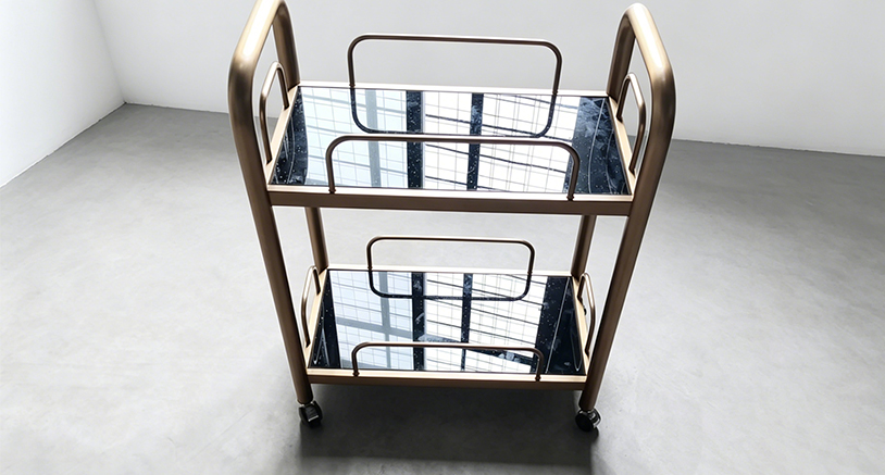 Alien-shaped Luxury Mobile Service Cart